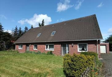 Mehrgenerationen, Vermietung oder Großfamilie? Sie entscheiden! Einfamilienhaus mit Einliegerwohnung in Grabstede