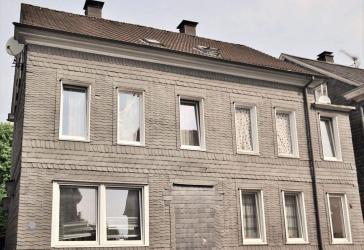 IMWRC – RESERVIERT! Klassiker in Wichlinghausen! MFH-Schieferhaus mit kleinem Garten!