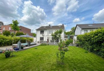 Wohntraum im Uniklinikviertel: Modernisiertes Einfamilienhaus mit Süd-West-Garten und Whirlpool