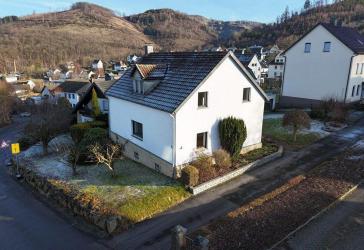 Charmantes Einfamilienhaus mit viel Potenzial in top Wohnlage in Werdohl-Kleinhammer zu verkaufen!!!