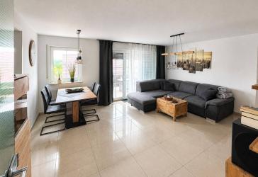 Attraktive 3-Zimmer-Wohnung im 1.OG in Öhringen zu vermieten.