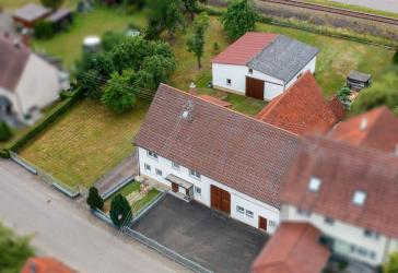 Ehemaliges Bauernhaus mit Potenzial