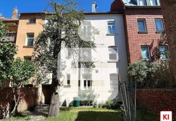 4,5-Zi.-ETW in Erlangen - zentrumsnah...schöne, renovierte Altbauwohnung