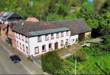 Vom Altbau zum Mehrfamilienhaus - Ausbaukonzept für 6 Einheiten liegt bereits vor