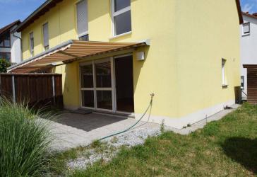 Familienfreundliche Doppelhaushälfte mit Garten, Studio und Garage
