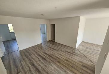 Gepflegte 4-Zimmer-Wohnung mit Balkon frei!