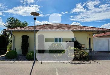Hier erfüllt sich Ihr Haustraum vom Wohnen auf einer Ebene! Bungalow in Kümmersbruck