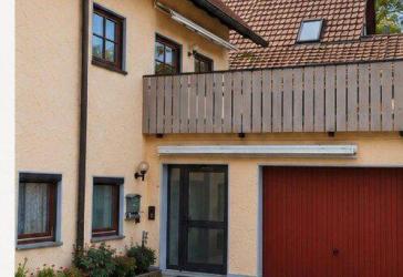 Großzügige Doppelhaushälfte mit viel Platz und großer Terrasse in Bad Waldsee-Gaisbeuren'