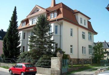 freundliche 4-Raumwohnung im I. OG einer Stadtvilla