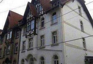 Neu renovierte 4-Zimmer-Wohnung im Altbau!