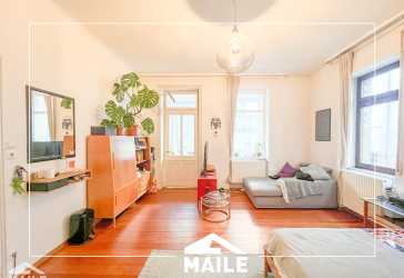 Großzügige 5,5 Zimmer Altbauwohnung mit Balkon und Loggia im beliebten Stuttgarter Süden