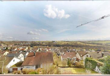 Freistehendes Einfamilienhaus in Hanglage mit wunderschöner Aussicht über Neudenau-Herbolzheim