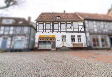 Raum für Entfaltung: Wohn-/Geschäftshaus Denkmalstatus, Ausbaupotenzial & vielfältige Nutzungsideen