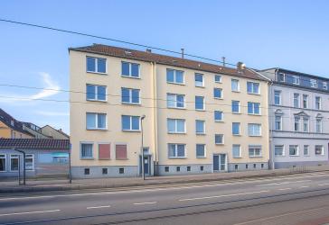 Gepflegtes Mehrfamilienhaus-Ensemble mit zwölf Wohneinheiten