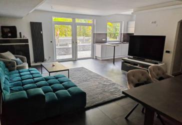 Eigentumswohnung mit Niveau - Ein Zuhause, zwei Bereiche – flexibel wohnen im Bungalowstil