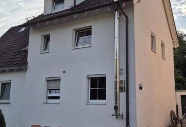 Provisionsfrei: Bezugsfertige 4,5-Zimmer-DHH mit Garten für kleine Familien und Paare