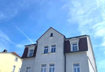 Charmante 4-Zimmer-Altbauwohnung mit Süd-Balkon, Garten und Garage in Ansbach