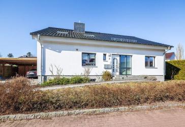 Wohnen oder investieren: Kernsaniertes Zweifamilienhaus in attraktiver Lage - Timmendorfer Strand