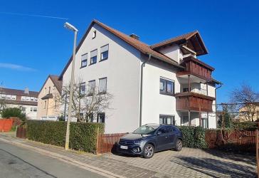 TOP gepflegte 4 Zimmer EG-Wohnung mit Terrasse in guter Lage von 90547 Stein-Deutenbach