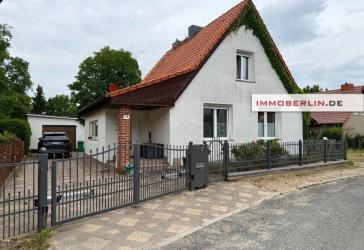 IMMOBERLIN.DE - Attraktives Haus mit Sonnengarten & Seitengebäude für Wohn-/Gewerbenutzungen