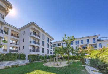Moderne und neuwertige 4-Zimmer-Wohnung in Gronsdorf