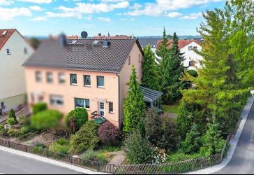 DHH, 4 Zi., Wintergarten, Keller, Garage in ruhiger Siedlungslage ***PROVISIONSFREI***