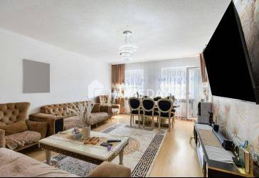Drei Zimmer, Loggia und stabile Vermietung - Ihre attraktive Kapitalanlage