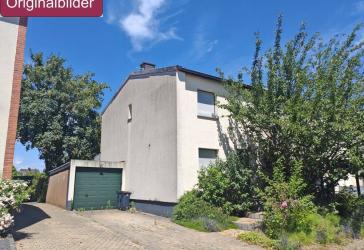 Zwangsversteigerung: Reihenendhaus mit Garten & Garage - ca. 40 % unter Verkehrswert
