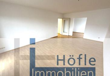 Lorsch, geräumige 3,5 ZKB Wohnung mit Loggia in Waldrandlage