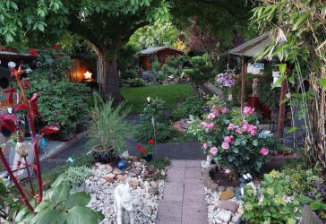 Bachem, attraktive Lage, Einfamilienhaus mit großem Garten, 4 Zimmer, EBK, Terrasse, Garage, Keller
