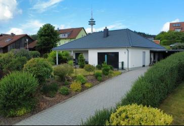 Neuwertiger Bungalow mit traumhaftem Ausblick in Letzau!
