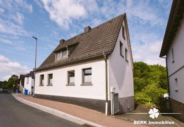 BERK Immobilien - Wohnen mit Charme und großzügigem Raumangebot in Keilberg
