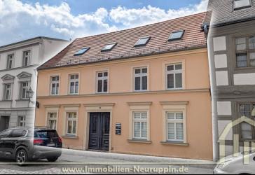 Vollvermietetes Altstadthaus | Neuruppin | Faktor 15,3 | 6 Wohneinheiten | Innenstadtlage