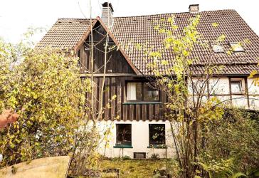 Idyllisches Zuhause mit großem Garten in Gummersbach