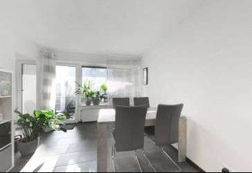 Charmante 2-Zi-Wohnung mit Balkon und Einzelgarage - renoviert & solide vermietet in Waiblingen