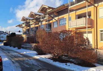 Reserviert - Helle, großzügige Wohnung mit Bergblick - provisionsfrei
