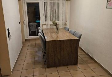 Moderne 4,5-Zimmer-Wohnung mit Balkon und Wellnessbereich in Top-Lage von Waiblingen