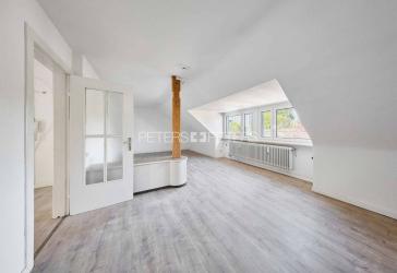 Provisionsfrei für den Erwerber: Charmante Dachgeschosswohnung in Hamburg-Hohenfelde