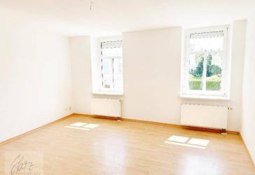 ***HIER FINDET IHRE GANZE FAMILIE PLATZ*** - 5-Raum-Wohnung mit durchdachtem Grundriss & 2 Tageslichtbädern