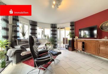 Moderne Maisonette-Wohnung mit eigenem kleinen Garten