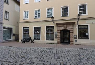 Attraktives Wohn- und Geschäftshaus im Herzen der Altstadt - Ideal für Kapitalanleger