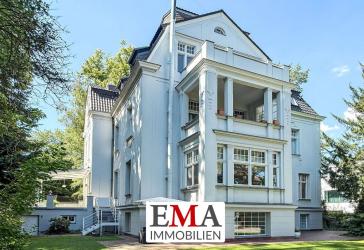Repräsentative Gründerzeitvilla auf Parkgrundstück in Berlin-Grunewald