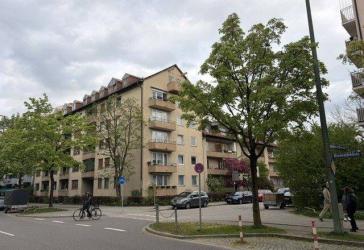 Brück Immobilien - Vermietete 4 Zi.-Eigentumswohnung mit West-Balkon