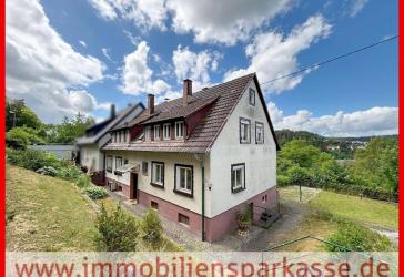 Investitionsobjekt mit großem Garten und außergewöhnlicher Aussicht!