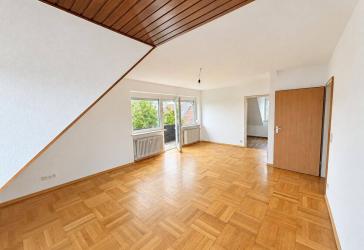 Freundliche 3-Zimmer-Wohnung mit Balkon und schöner Sicht ins Grüne