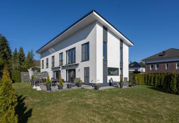 Vorschaubild Villa