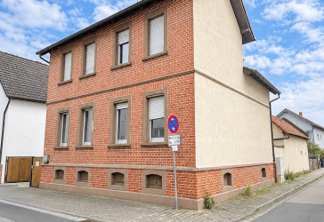 Charmantes Haus in Toplage von Rodgau mit kleinem Garten – ideal füreine kleine Familie