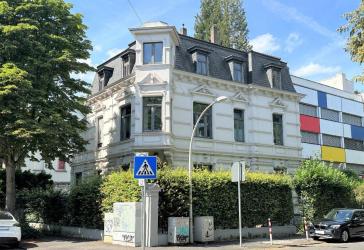 Charmantes Gründerzeithaus mit drei Wohneinheiten im beliebten Villenviertel von Bad Godesberg