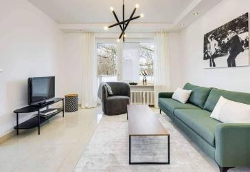 Sonnige 3-Zimmer-Dachterrassenwohnung mit großzügiger Dachterrasse in Grünwald