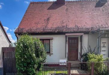 Charmante Doppelhaushälfte mit Potenzial - Ihr neues Familienzuhause in Apolda